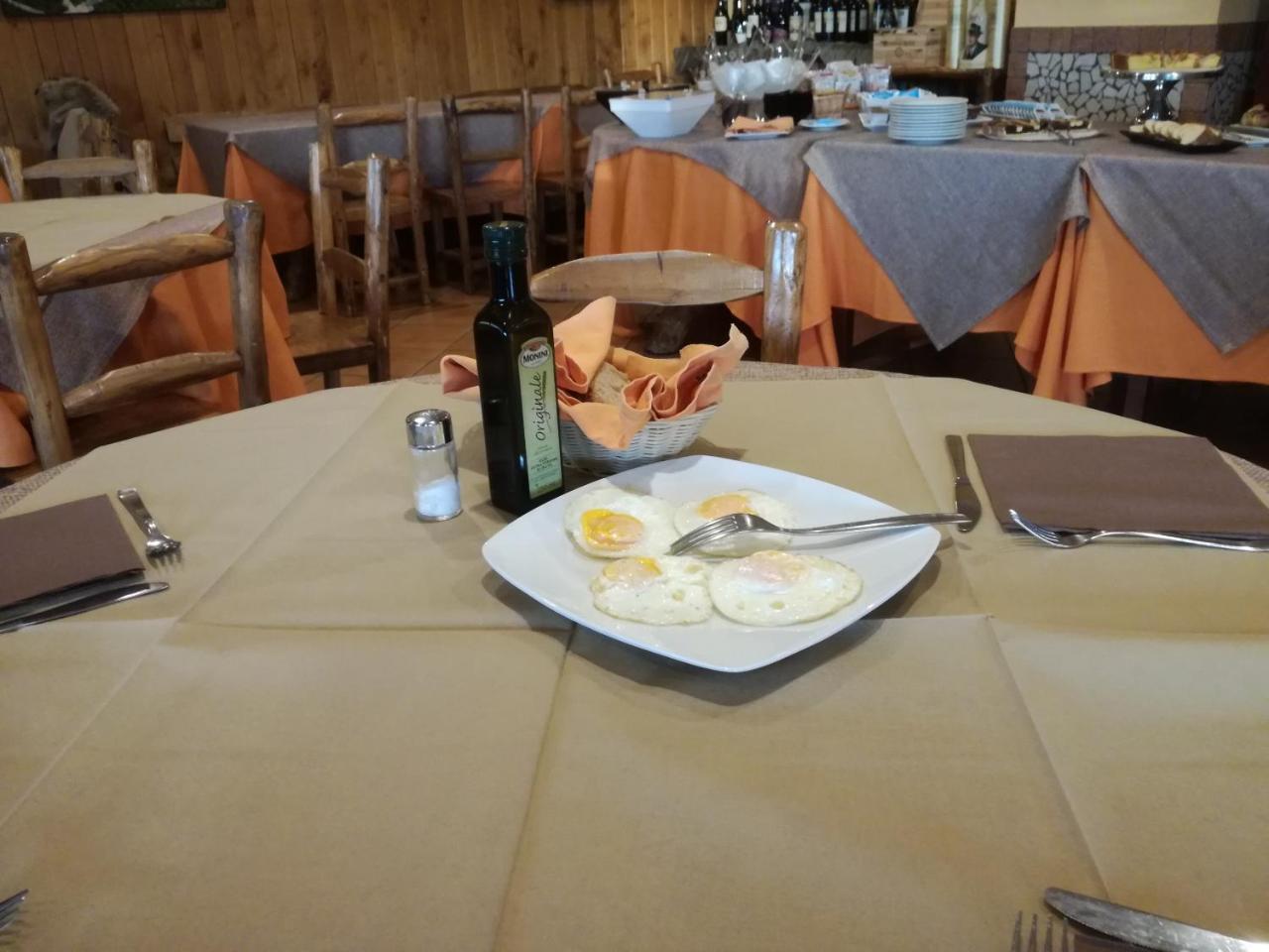 Albergo Ristorante Uliveto Veroli Exterior foto